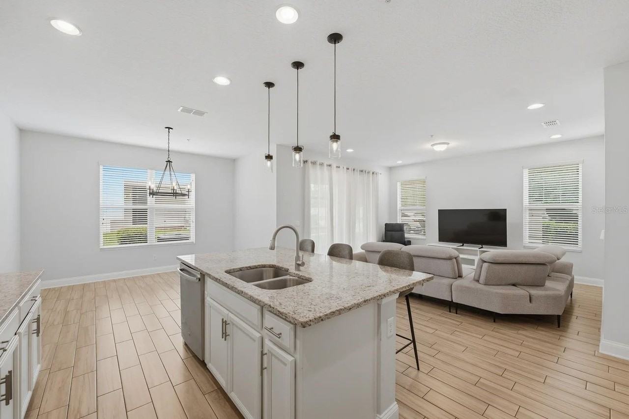15691 Orange Harvest Loop - Photo 4 of 20