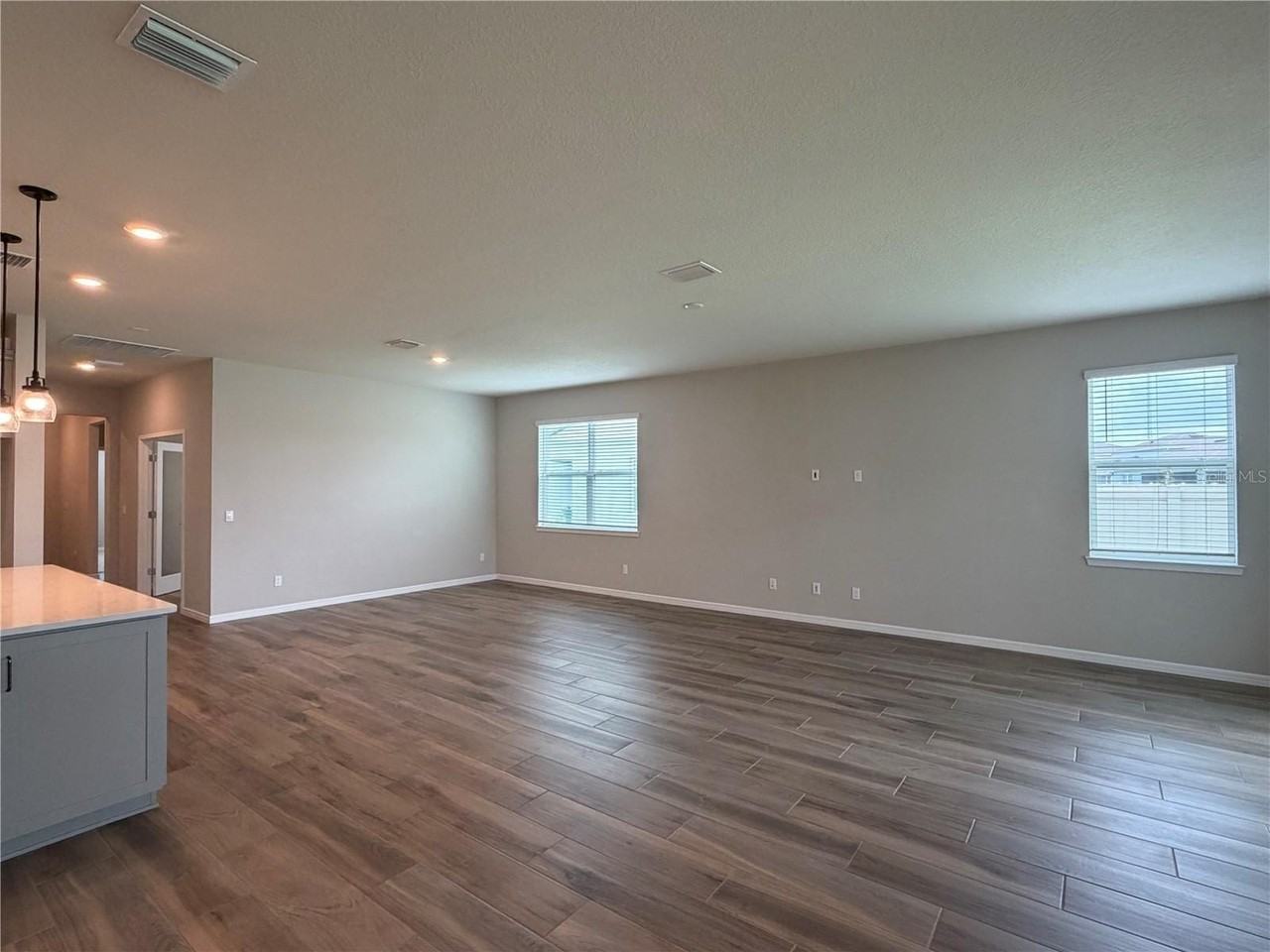 2610 Autumn Peace Dr - Photo 5 of 18