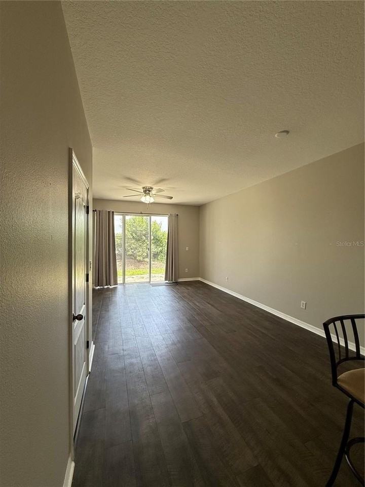 5032 White Sanderling Ct - Photo 7 of 27