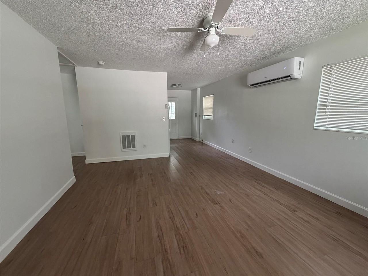 1801 S Mellonville Ave #B - Photo 3 of 8