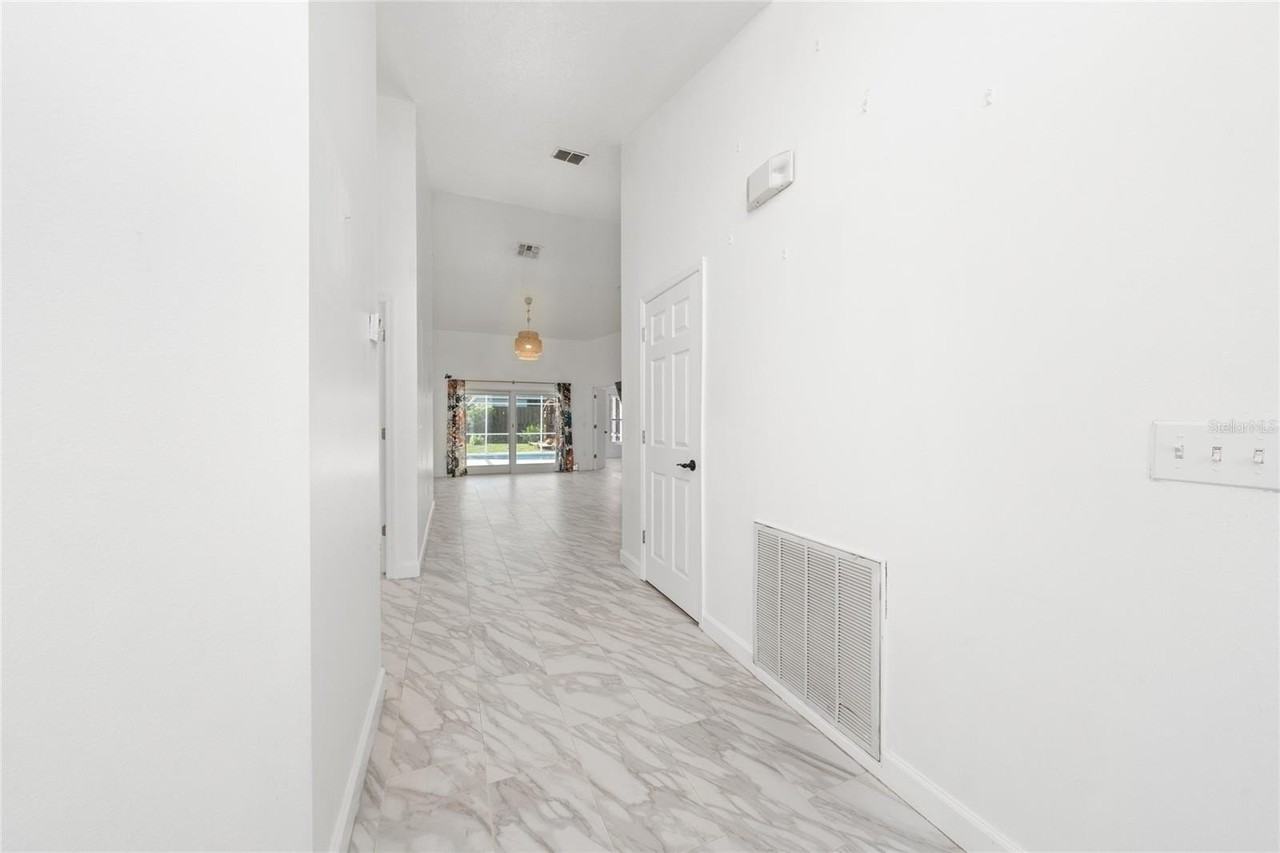 2608 Brandywine Ct - Photo 3 of 50
