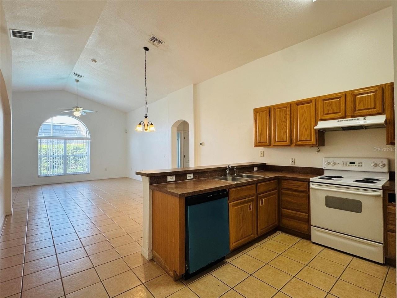 4795 Cumbrian Lakes Dr - Photo 3 of 26