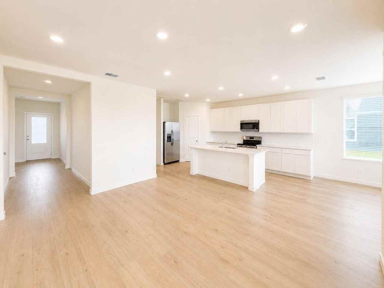 644 Ruth Ave - Photo 3 of 26