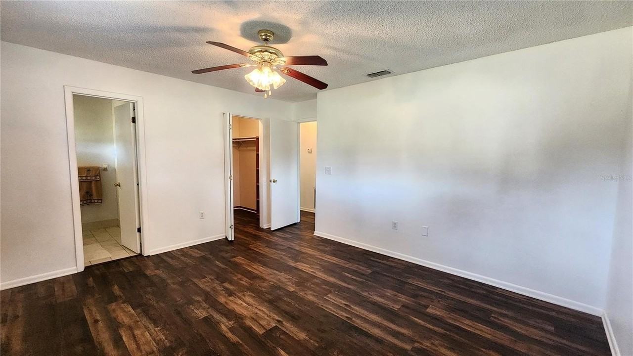 10405 Sw 99th Ave - Photo 7 of 17