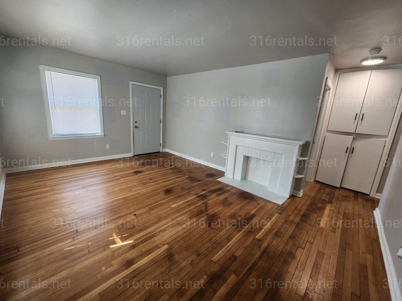 546-548 546-548 N Oliver Ave - 548 N Oliver - Photo 2 of 6