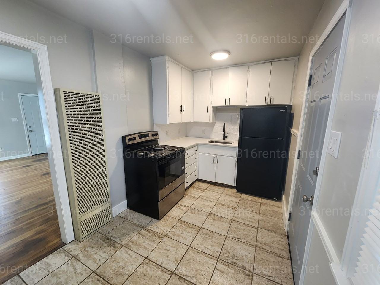 546-548 546-548 N Oliver Ave - 548 N Oliver - Photo 4 of 6