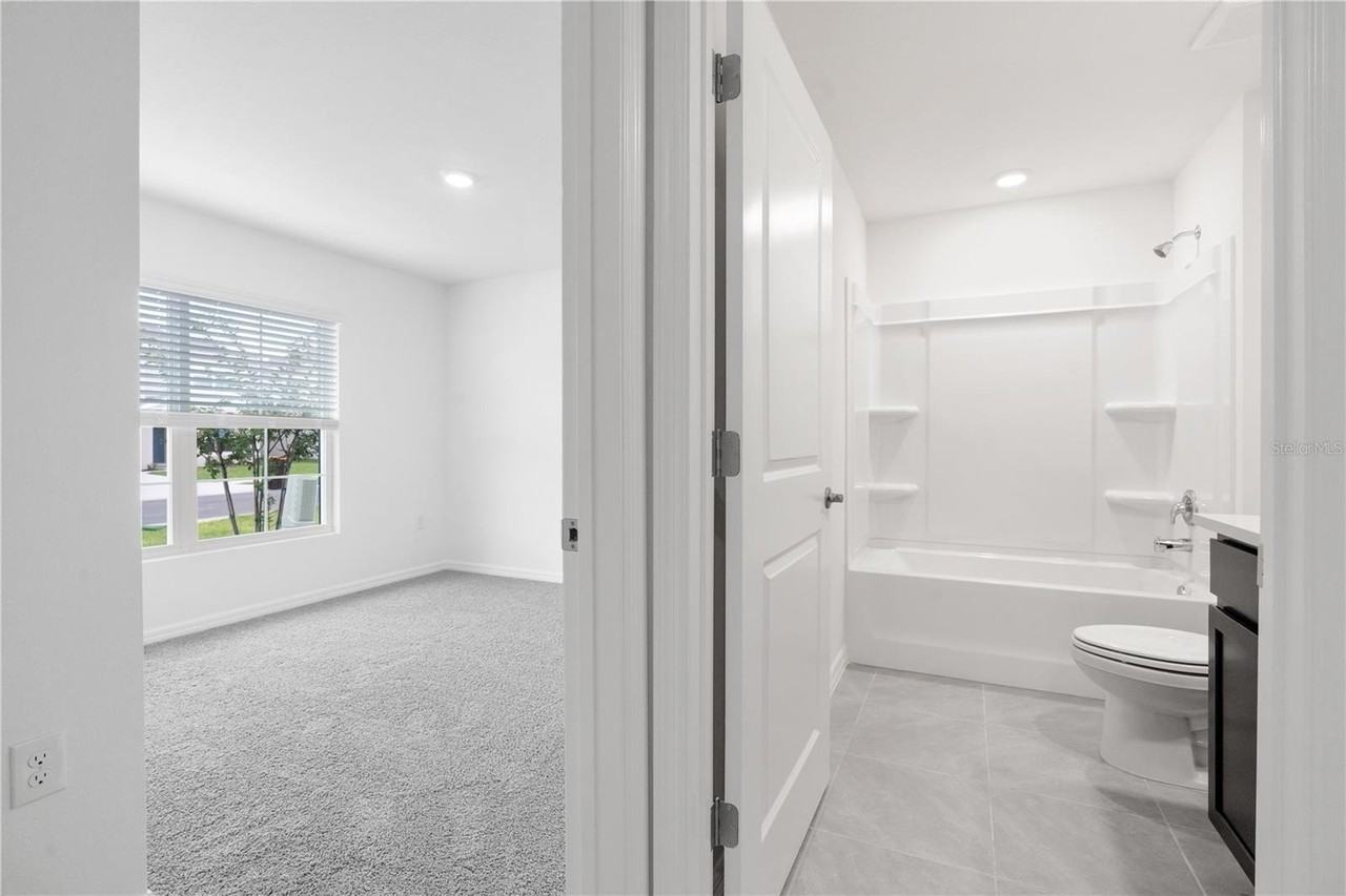 4762 Sw 88th Ln - Photo 4 of 17