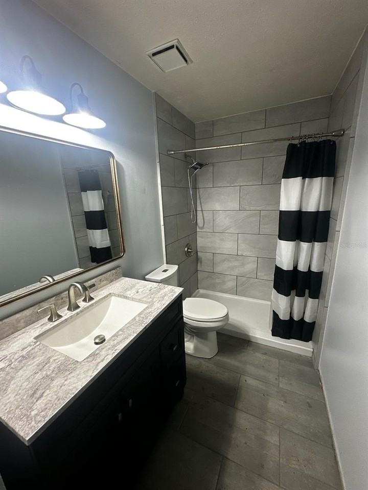 4151 Se 21st St - Photo 5 of 7