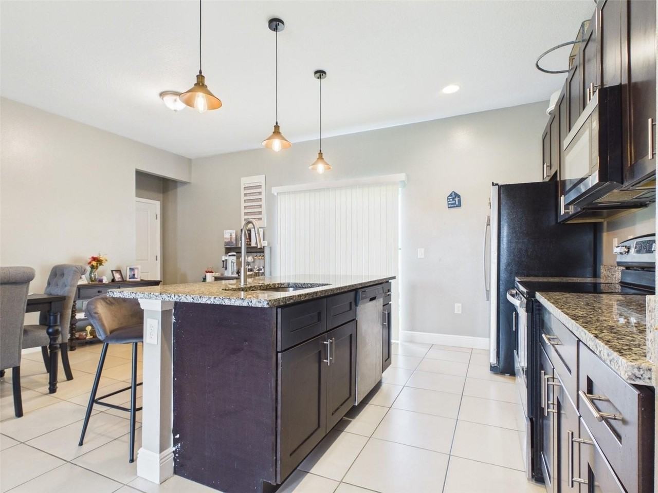 14942 Sw 24th Cir - Photo 4 of 17