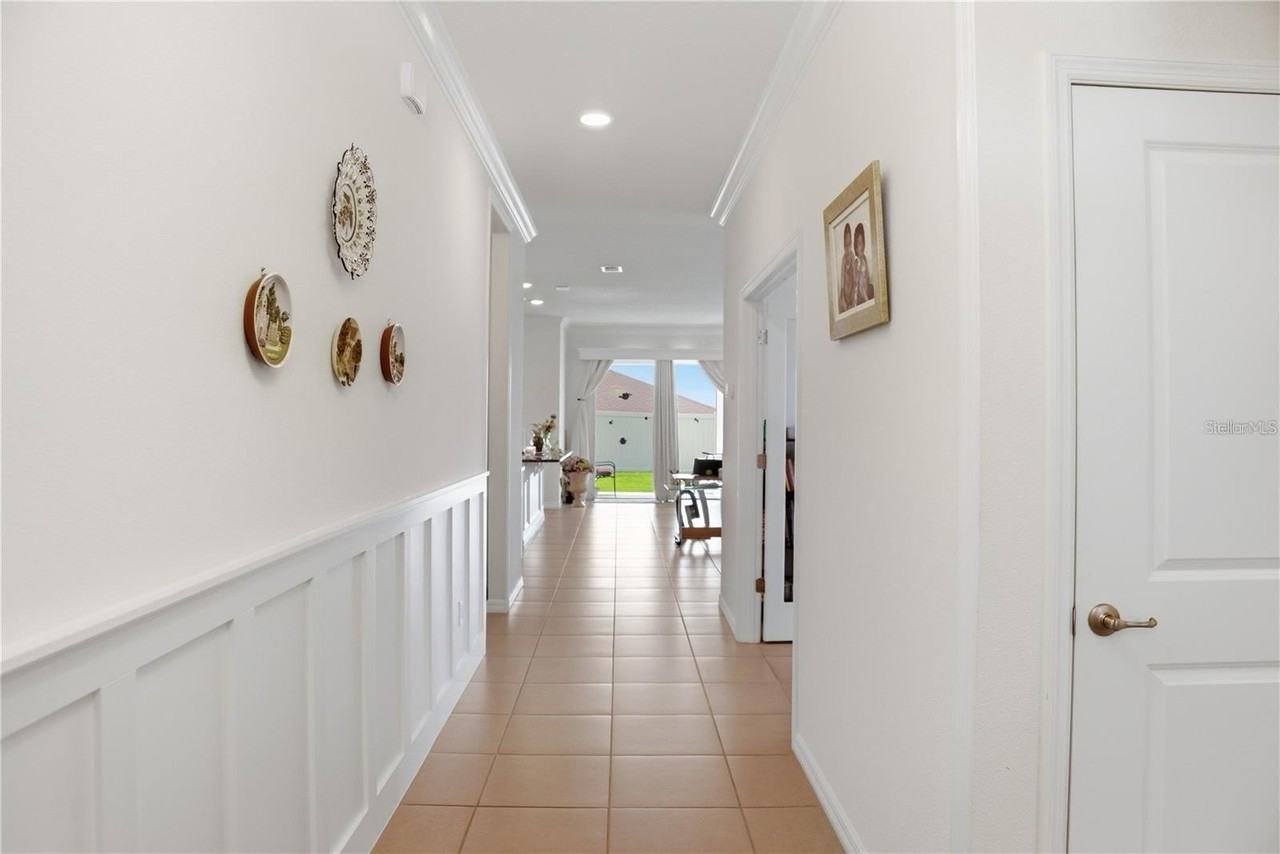 9152 Sw 60th Court Rd - Photo 4 of 29