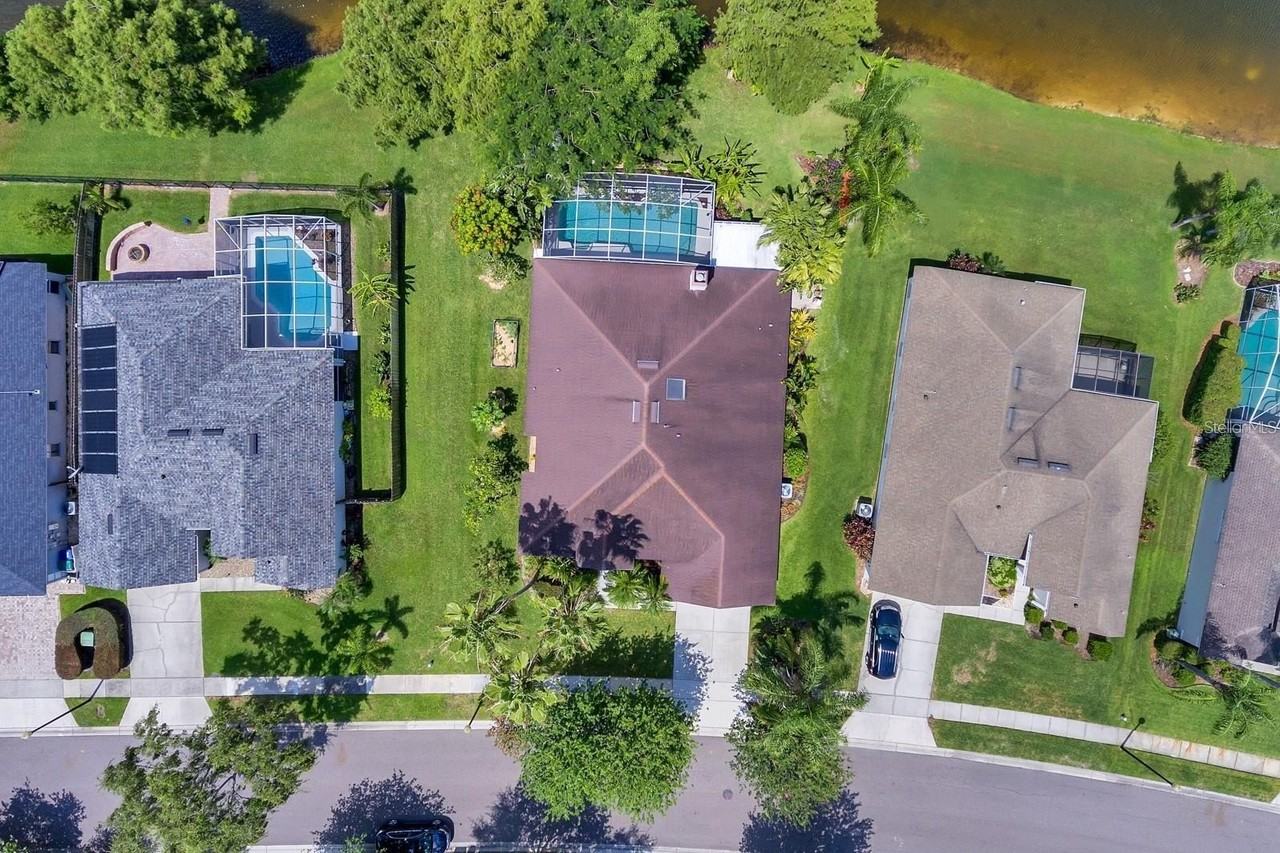 13903 Bluewater Cir - Photo 7 of 35