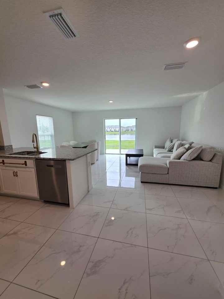 6606 Leo Ln - Photo 7 of 19