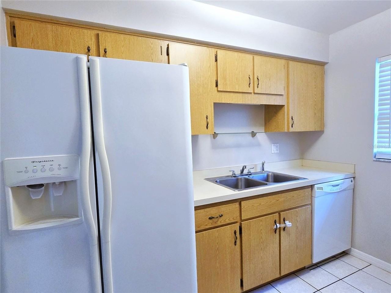 1423 Montana Ave #1423 - Photo 6 of 32