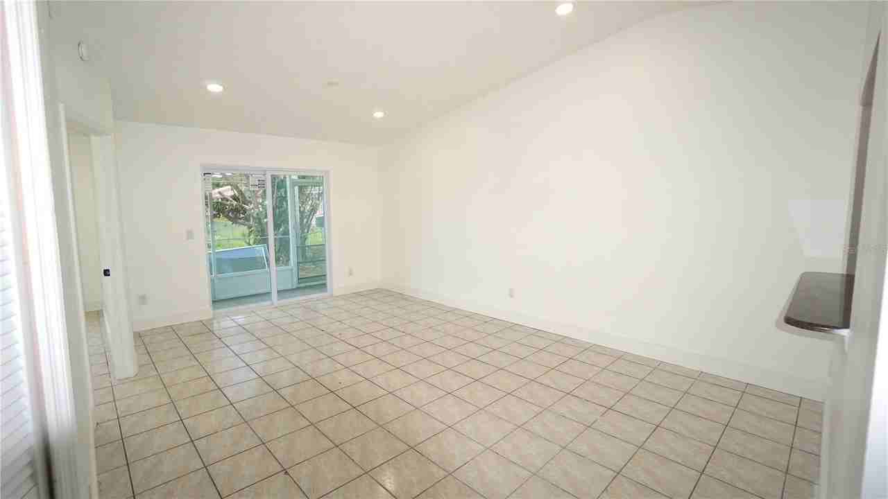 834 Angela Ln - Photo 4 of 17