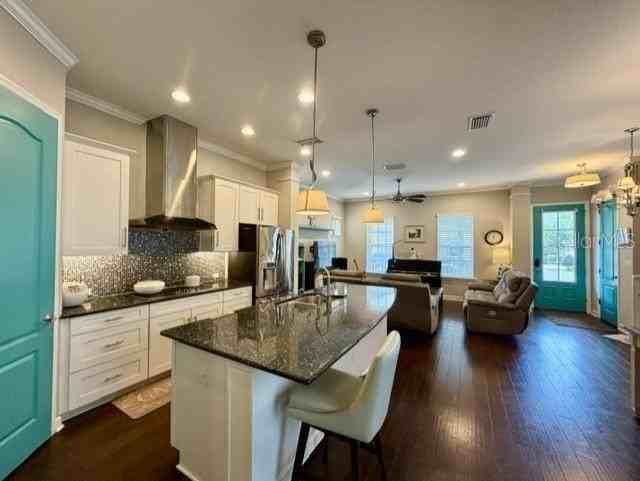 1596 Castile St - Photo 6 of 24