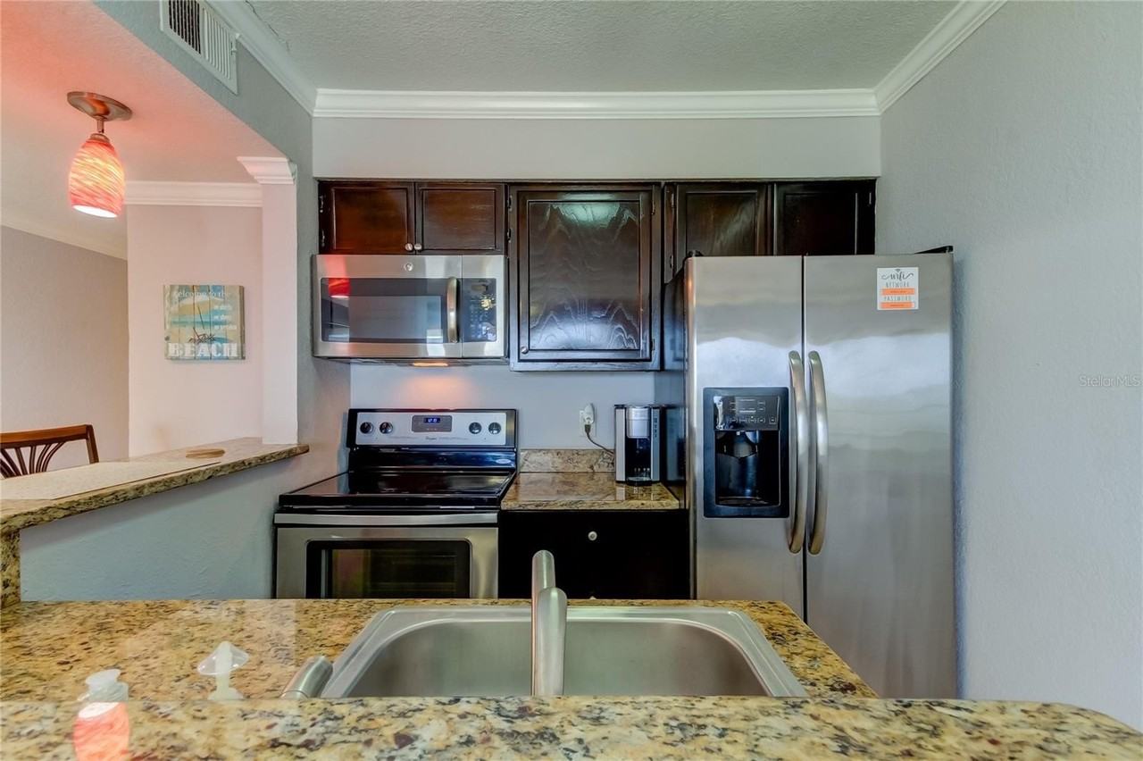 2506 N Rocky Point Dr #457 - Photo 2 of 24