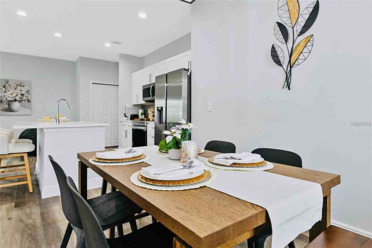 189 Statler St - Photo 6 of 32