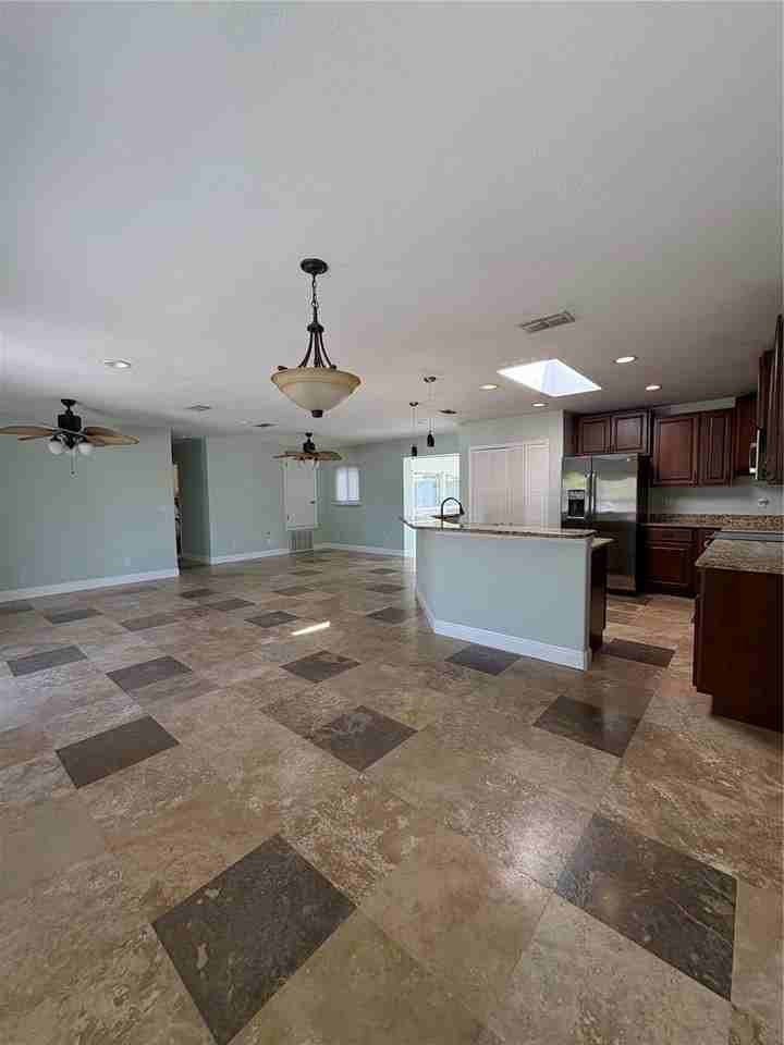 218 Lewis Blvd Se - Photo 4 of 14