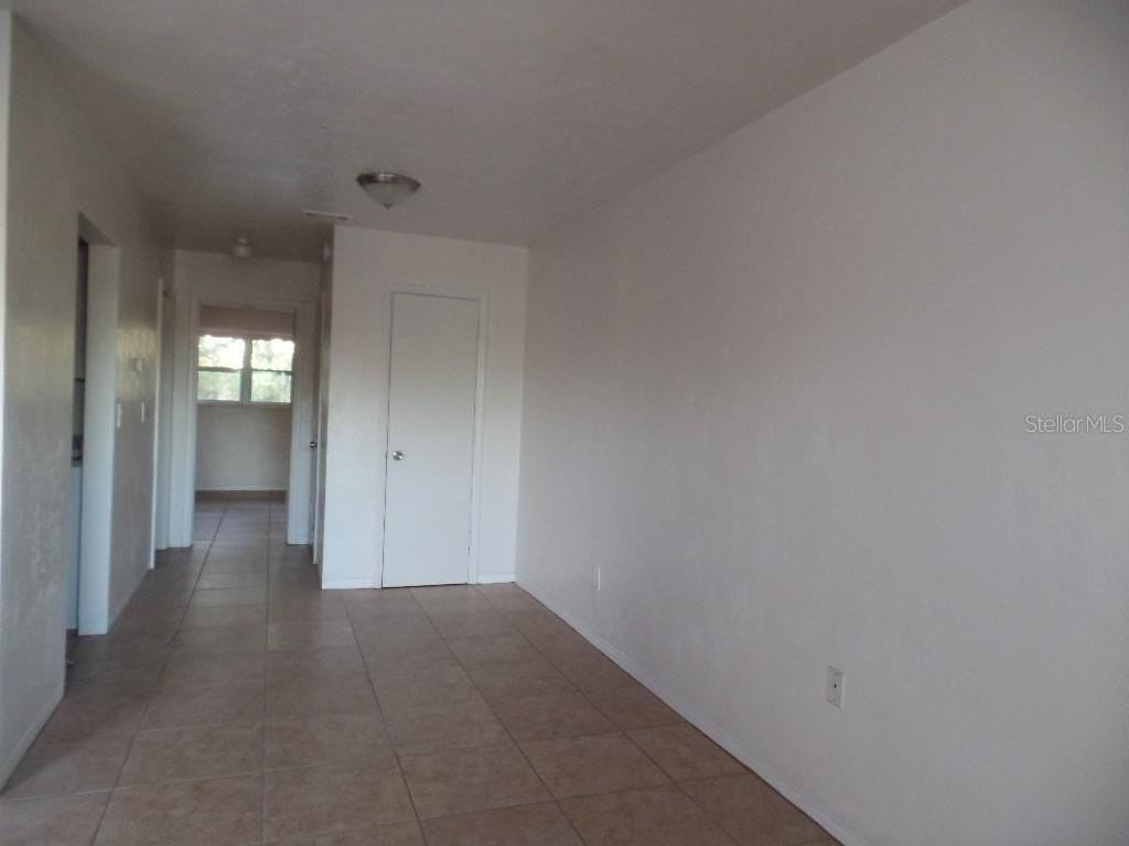 1240 70th St N #7 - Photo 3 of 16
