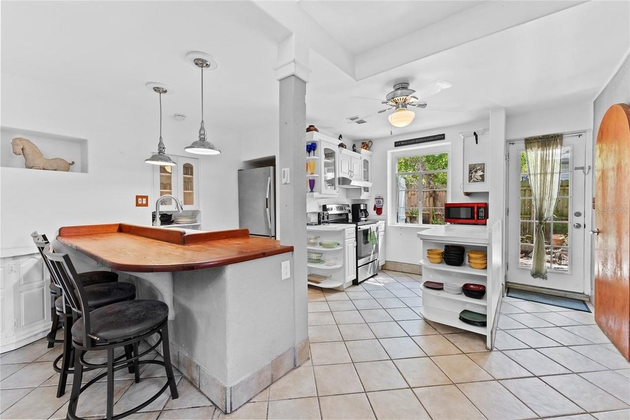 515 Crystal Beach Ave - Photo 2 of 50