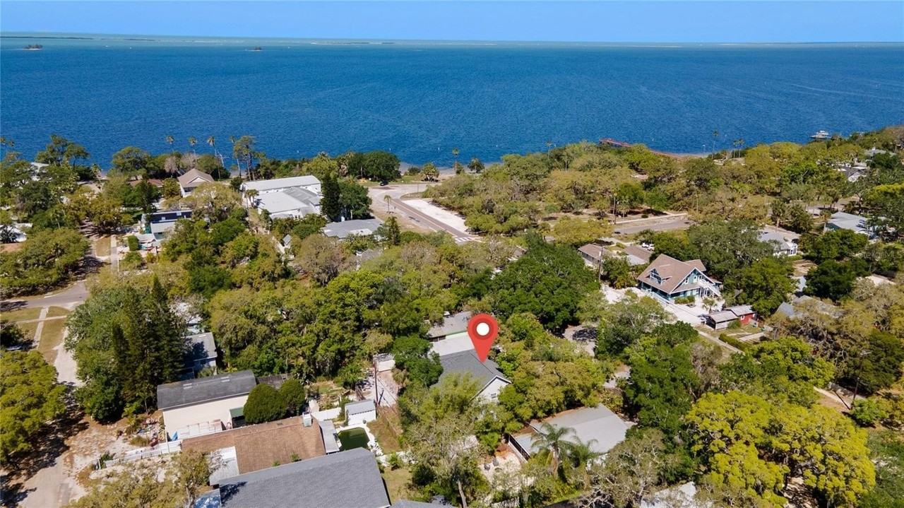 515 Crystal Beach Ave - Photo 4 of 50