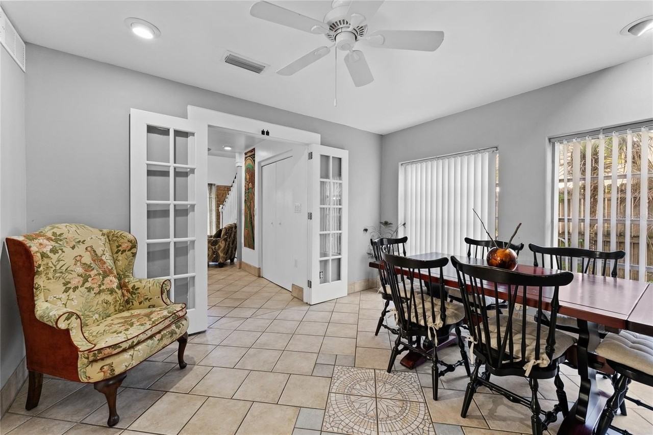 515 Crystal Beach Ave - Photo 7 of 50