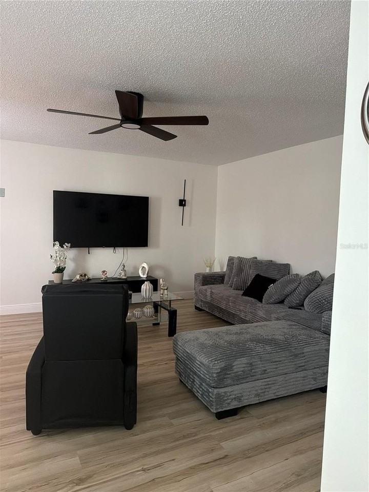 9218 Tudor Dr #P101 - Photo 3 of 14