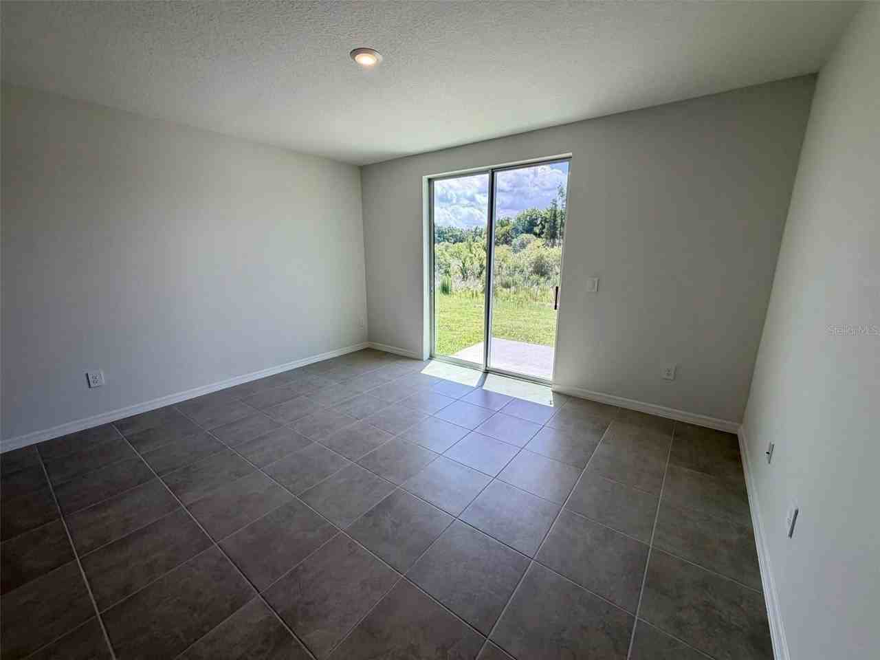1483 Brekey Way - Photo 6 of 26