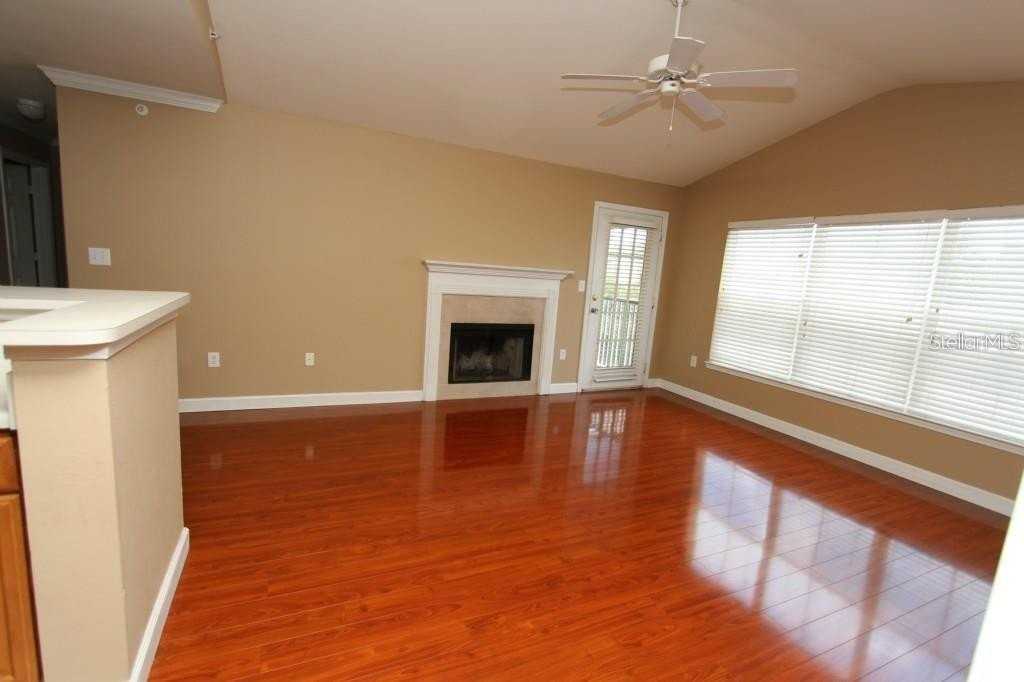 18517 Bridle Club Dr #18517 - Photo 6 of 16