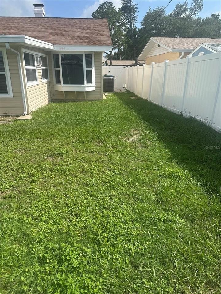 10303 123rd Ave - Photo 4 of 44