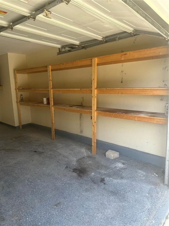 10303 123rd Ave - Photo 5 of 44