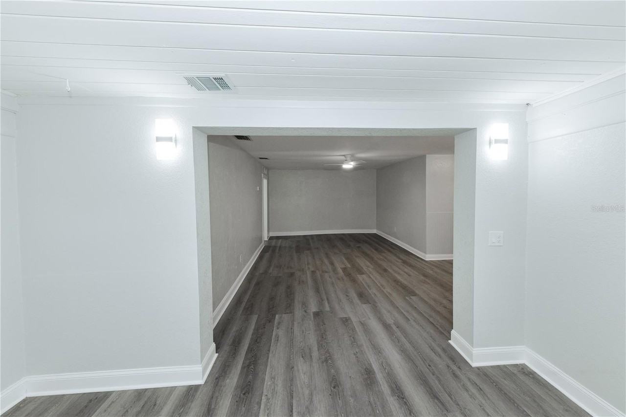 2240 10th St S - Photo 5 of 50