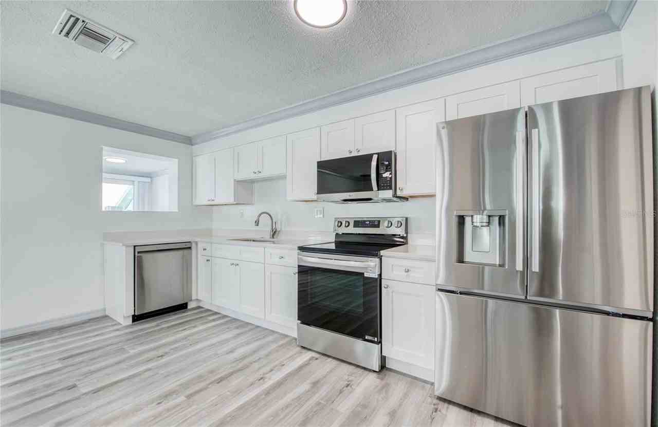 19506 Gulf Blvd #4 - Photo 5 of 50