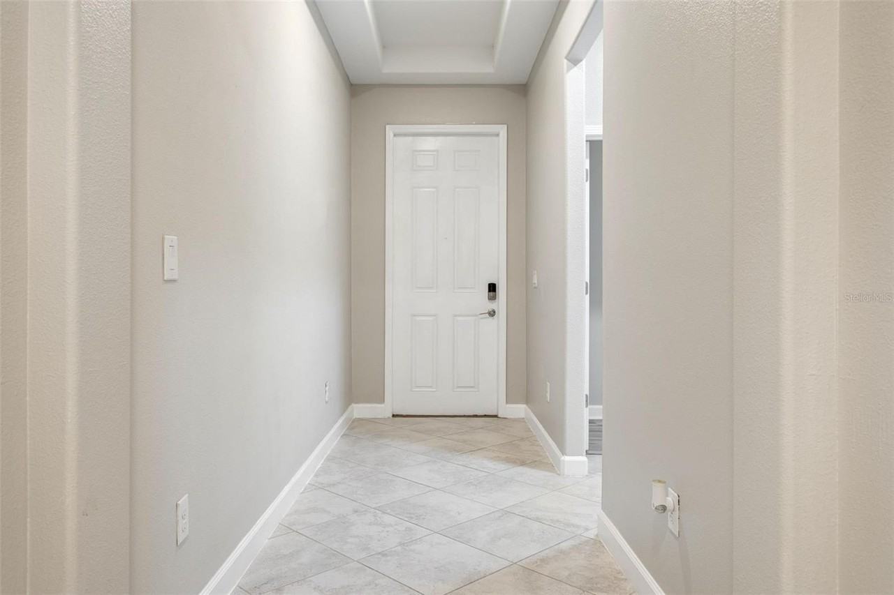 6233 English Hollow Rd - Photo 5 of 30
