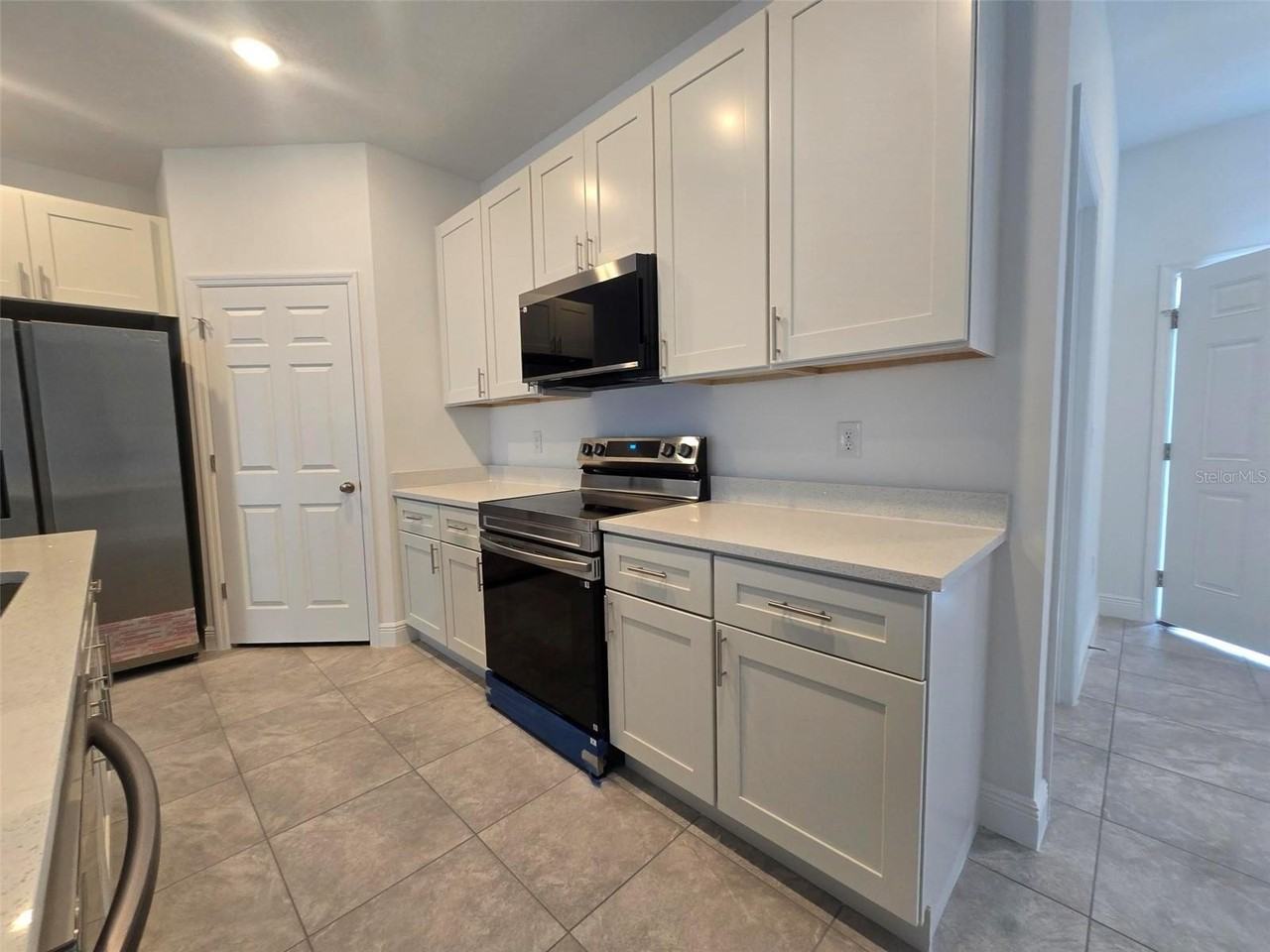 208 Locust Pass - Photo 5 of 17