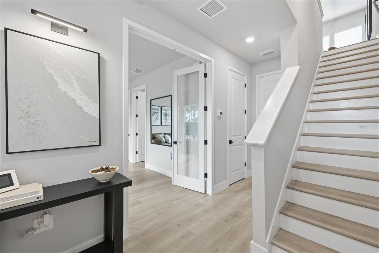 1528 Skysail Ln - Photo 4 of 36
