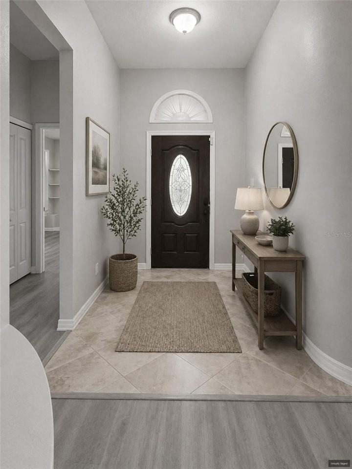 1810 Greystone Heights Dr - Photo 3 of 32