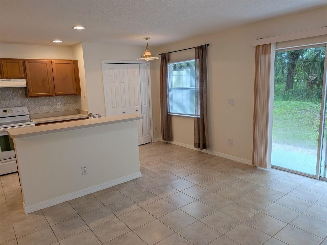 4522 Winding River Way - Photo 7 of 27