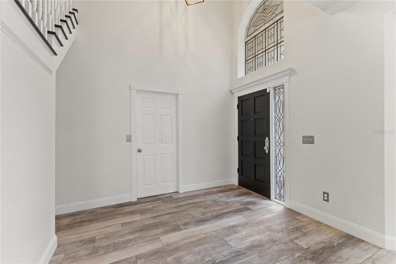 9307 Poplar Creek Ct - Photo 6 of 50