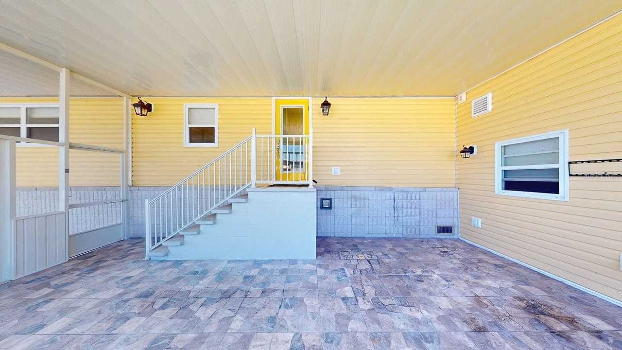 10728 Poplar St Ne - Photo 4 of 50