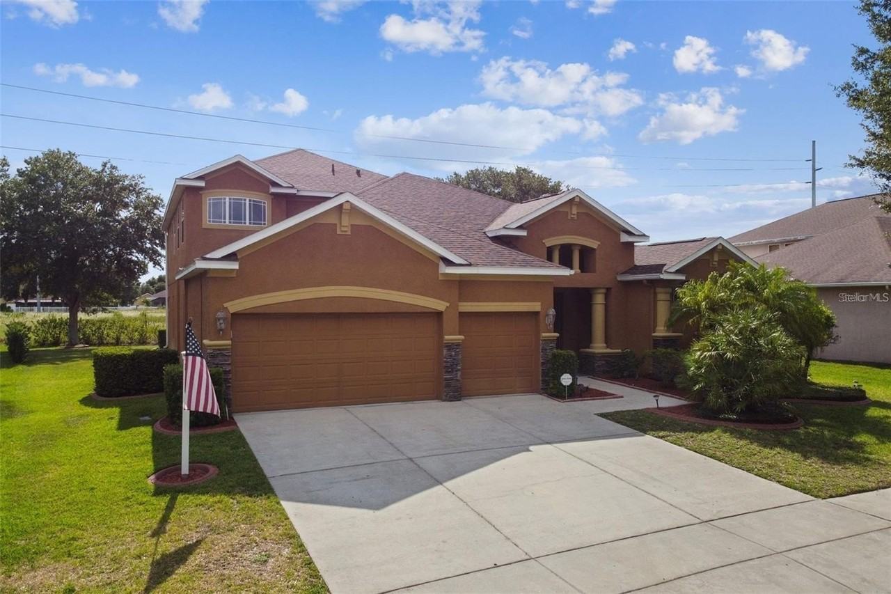 1110 Facet View Way
