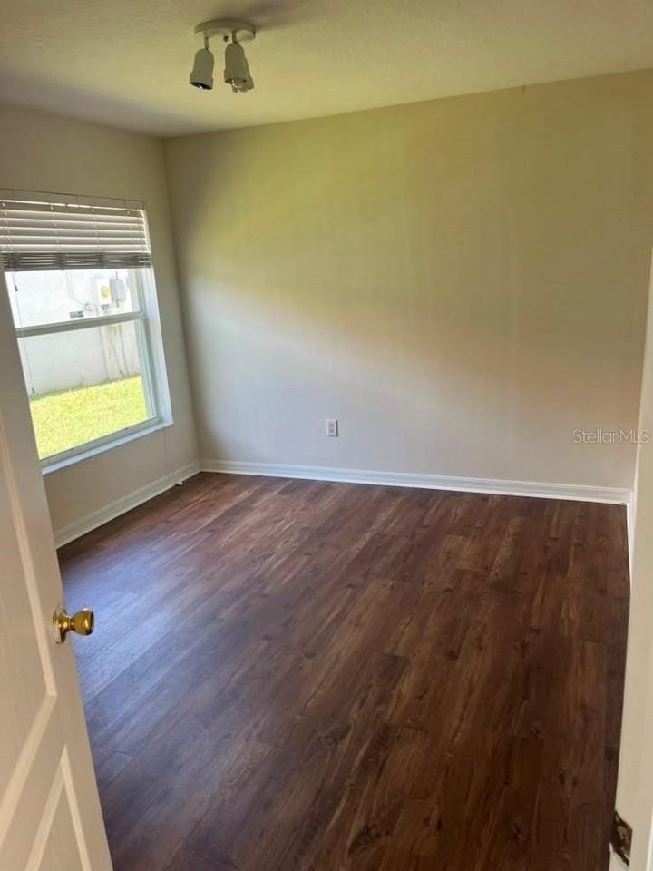 30918 Stone Arch Ave - Photo 5 of 17