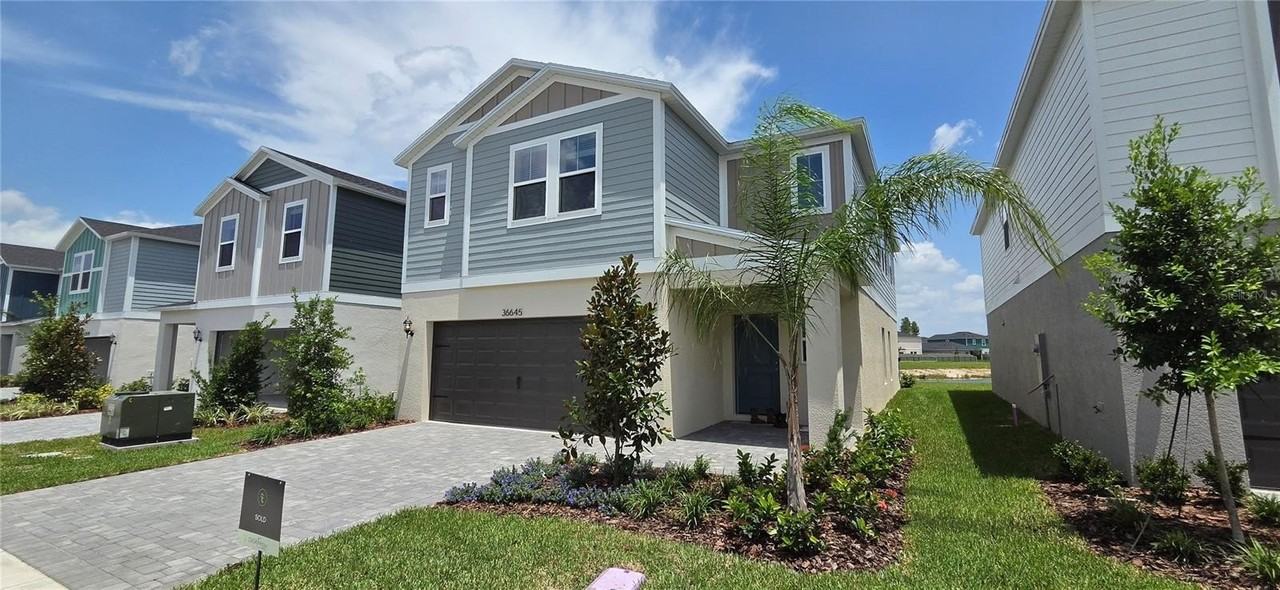 36645 Sagemoor Dr - Photo 3 of 50