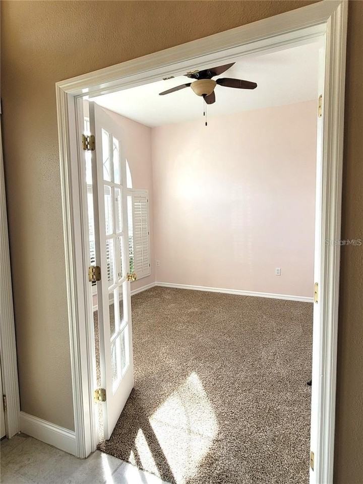 1501 Deerbourne Dr - Photo 6 of 24
