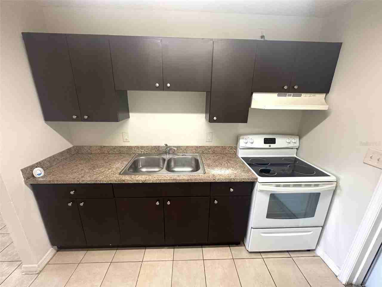 9601 N 10th St #B - Photo 6 of 14