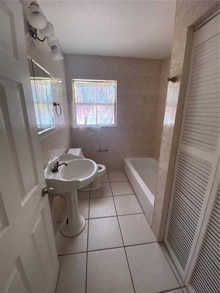 3008 W Main St - Photo 7 of 12