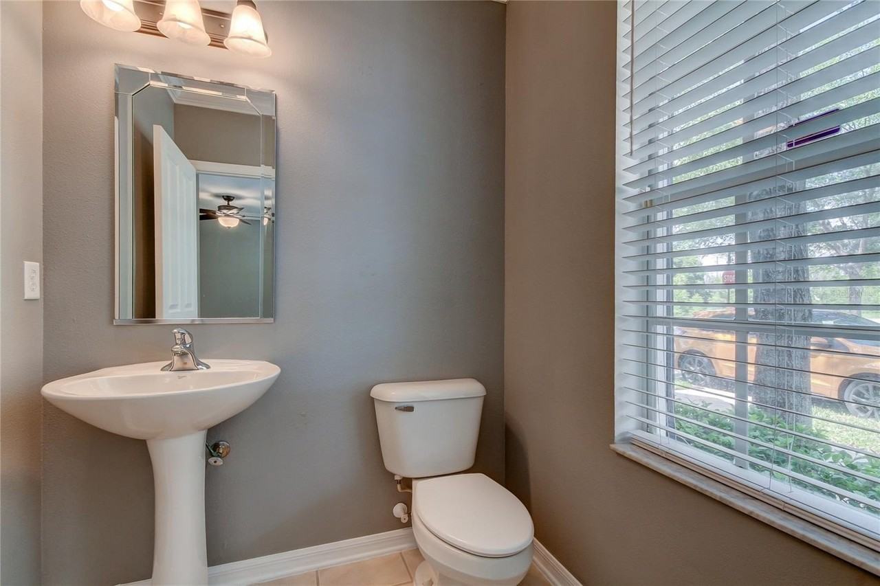 10003 Bradwell Pl - Photo 3 of 42
