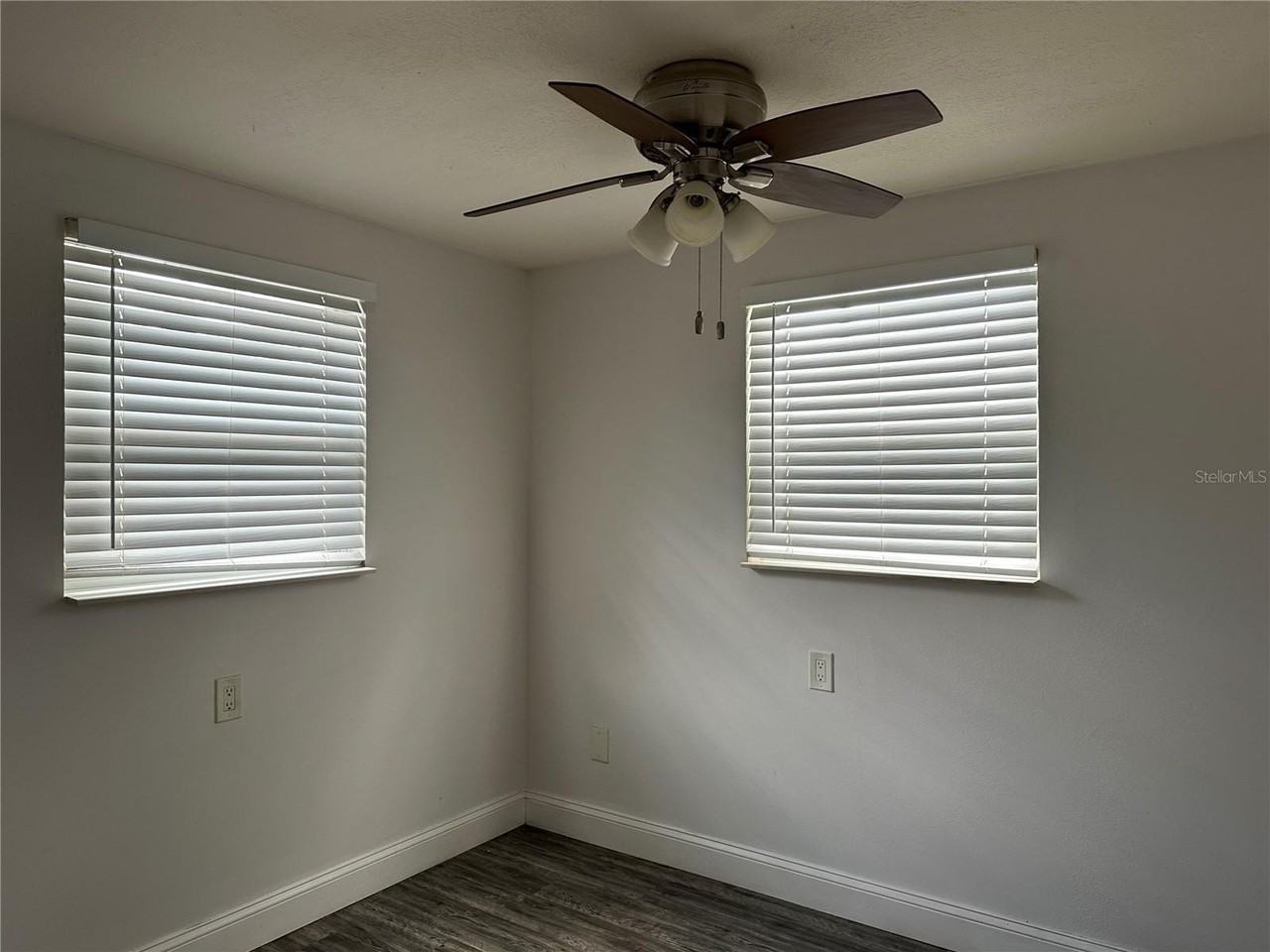 452 88th Ave N - Photo 5 of 7