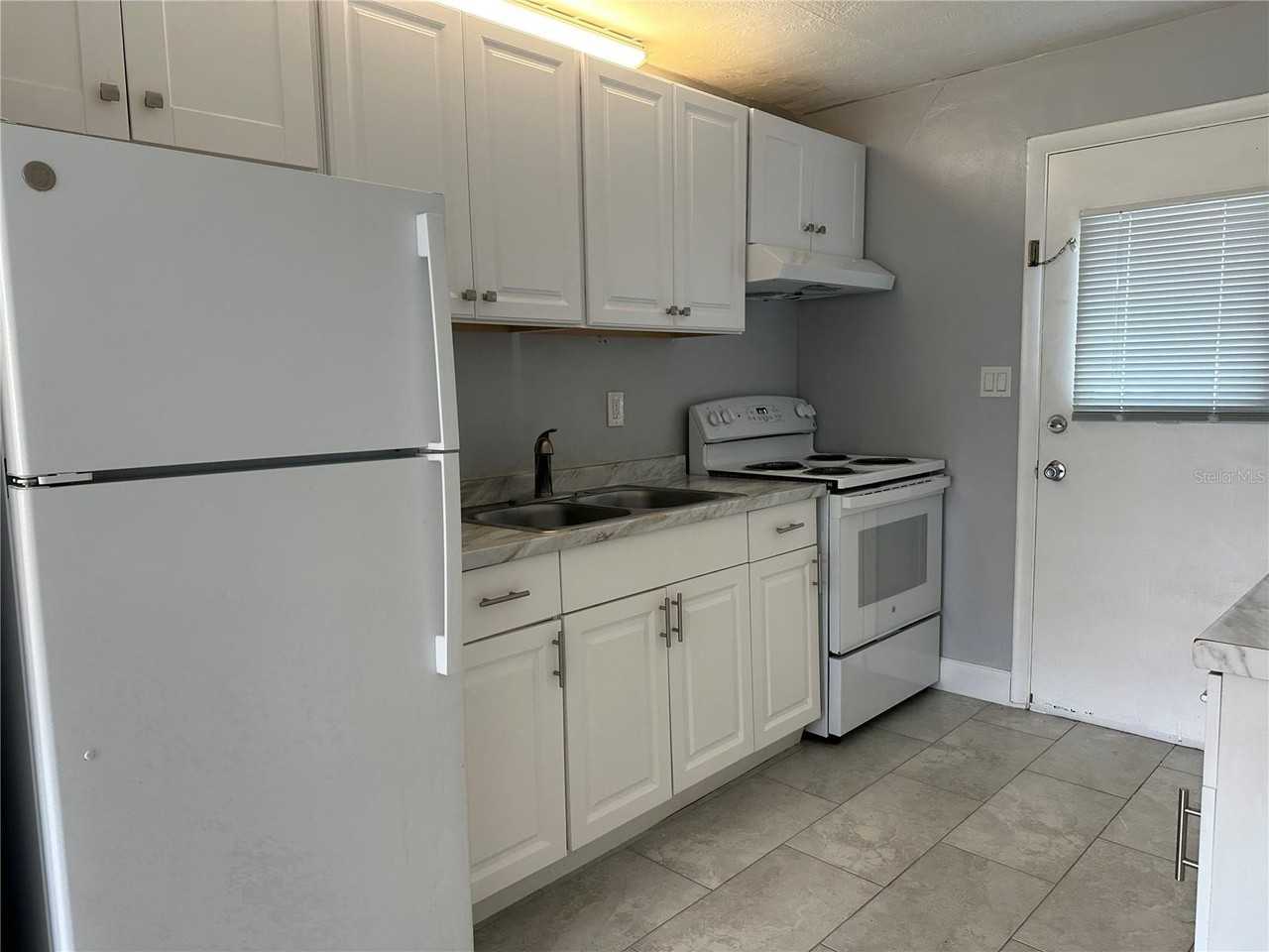 473 93rd Ave N - Photo 6 of 11