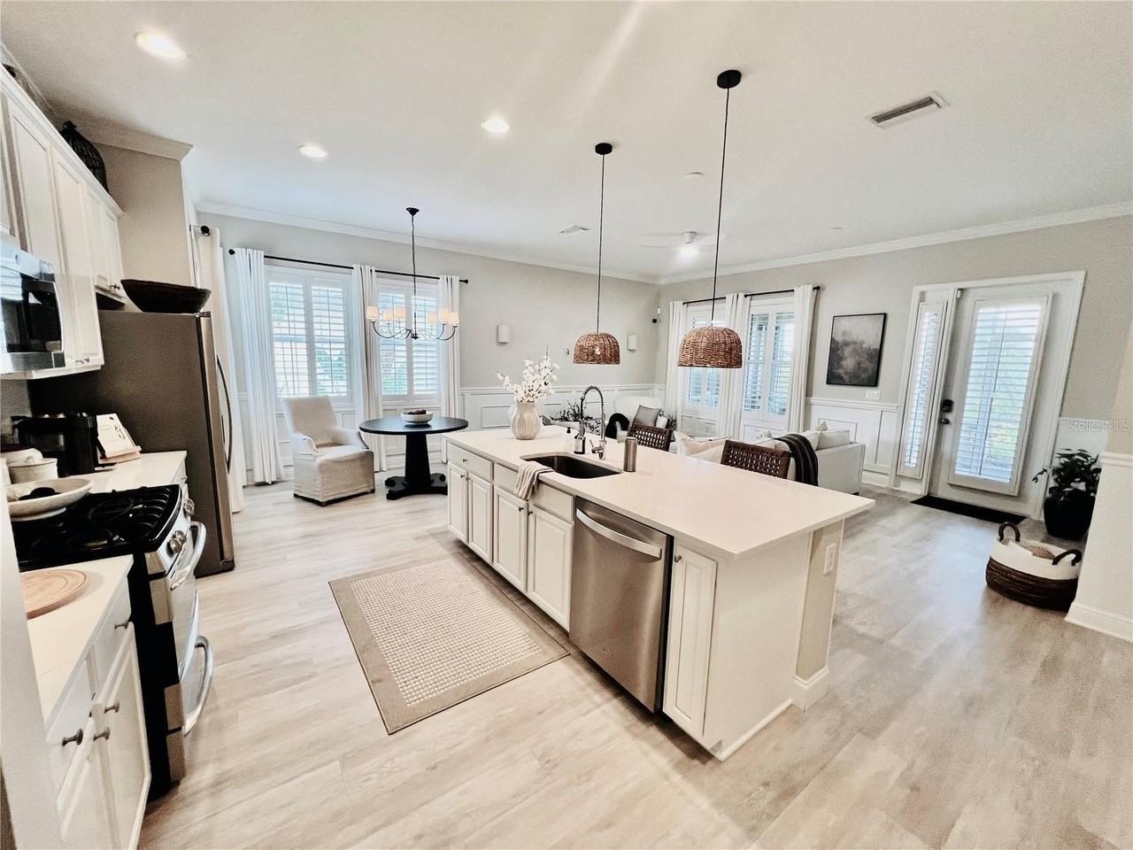 210 Latitude Pl - Photo 4 of 26